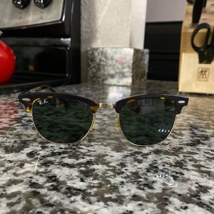 Ray-Ban Clubmaster 3016 Sunglasses